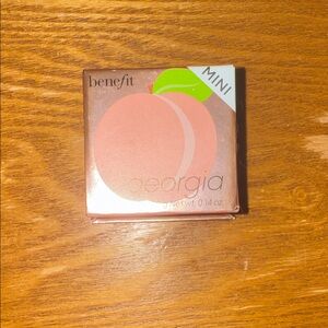 Benefit Georgia Mini Peach Blush